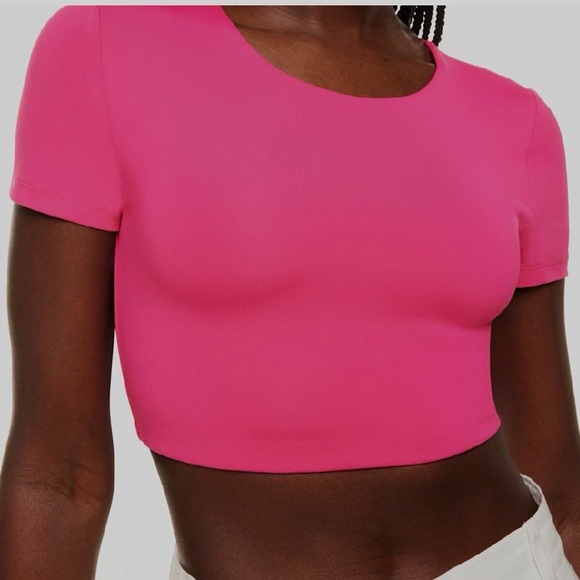 Babaton Tops - Babaton Contour Crew Cropped T Shirt Hot Pink Size S